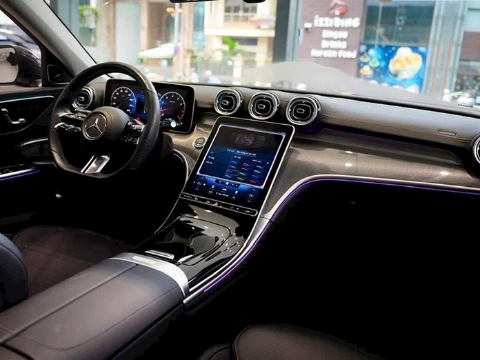 Giá Xe C300
